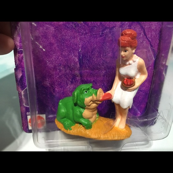 THE FLINTSTONES Motorized Cave Car, Fred&Wilma - Picture 4 of 16